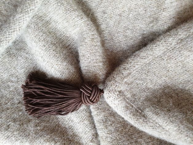 How to Wash, Dry, and Store a Wool Blanket?