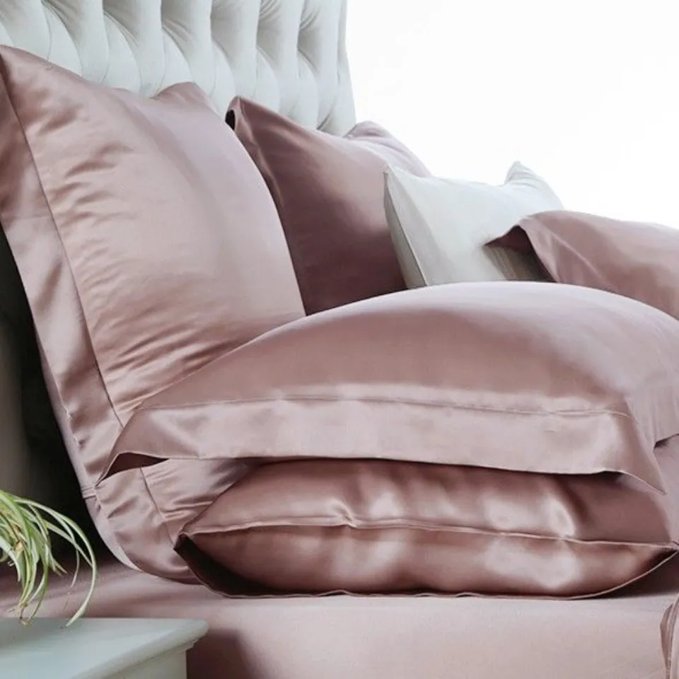 How to Wash Mulberry Silk Pillowcases? Full Guide