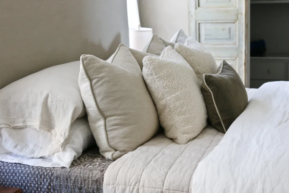 Craft Yourself Some Nice Bed Pillow Shams