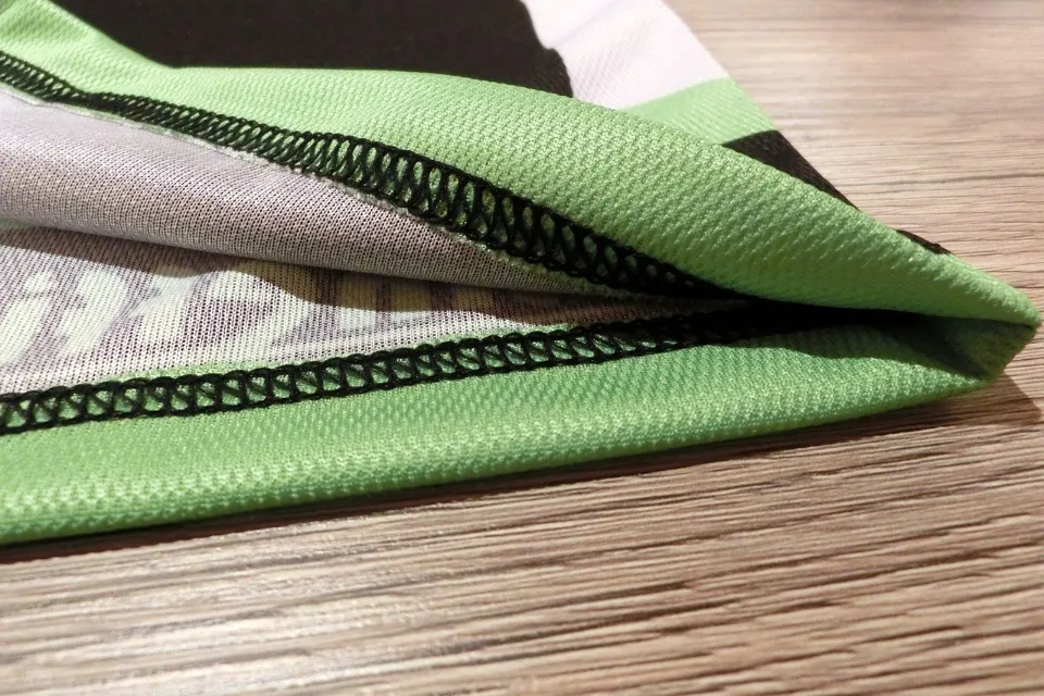 What is the Polyester Fabric? Characteristics, Uses, and Types