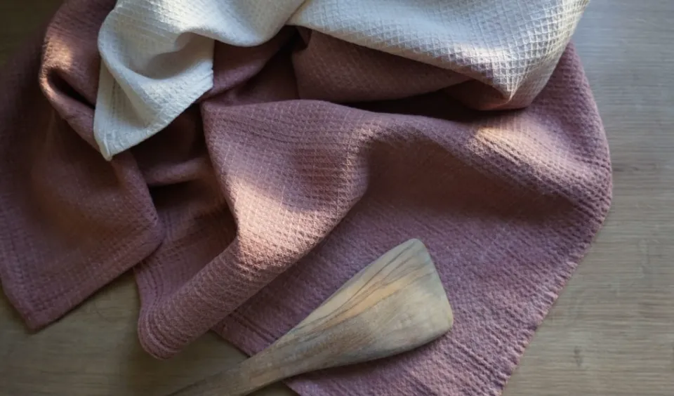 How to Dye Linen Fabric? A Complete Guide