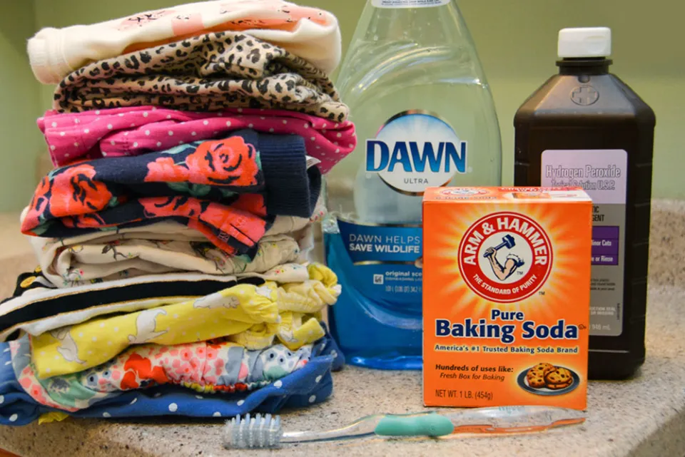 Can You Wash Clothes With Hydrogen Peroxide?
