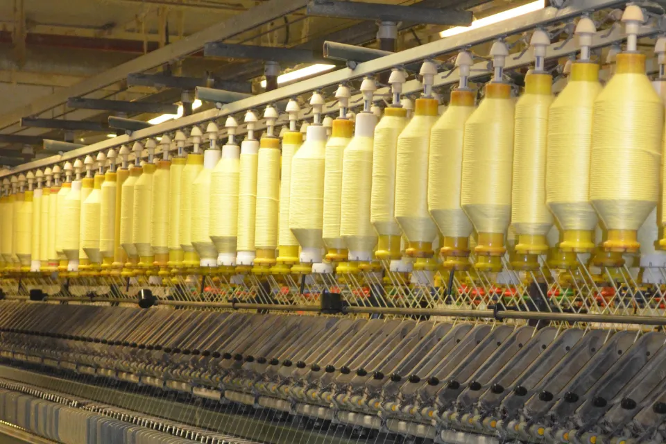 How Does a Cotton Spinning Machine Work?