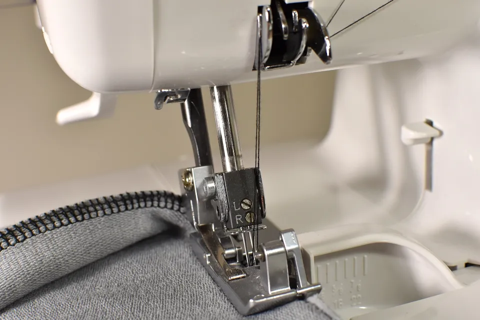 What Is A Serger Sewing Machine?