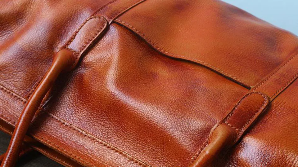 What is Bonded Leather? A Complete Bonded Leather Guide