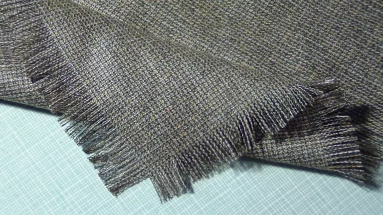 Does Polyester Fabric Fray? Avoid Polyester Fraying