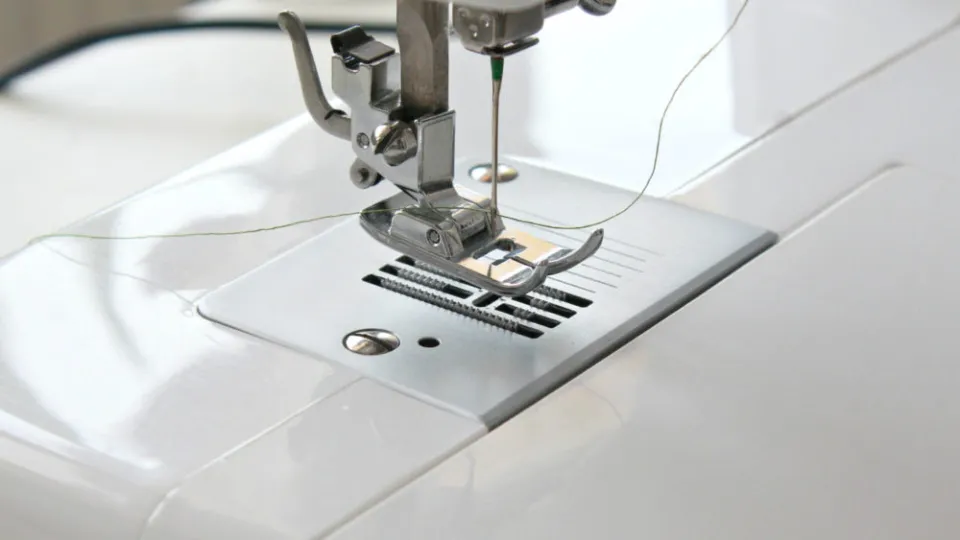 How to Change the Needle in a Singer Sewing Machine? a Step-By-Step Guide
