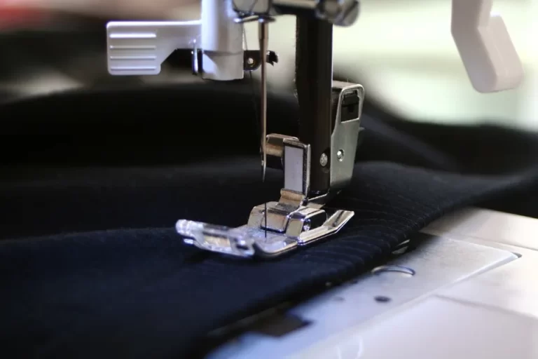 How to Sew Canvas Fabric? by Hand and Machine