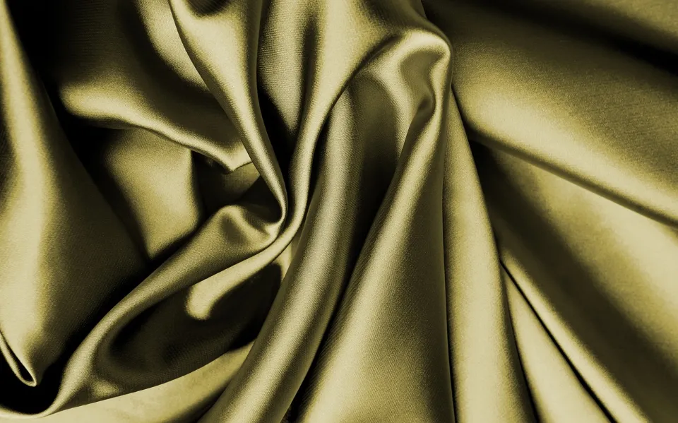 Is Satin Good for Hair? 6 Main Benefits