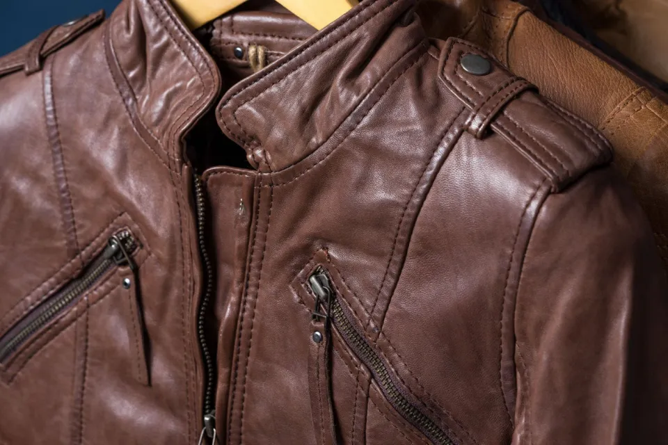 How to Get Wrinkles Out of Leather Easily and Safely?