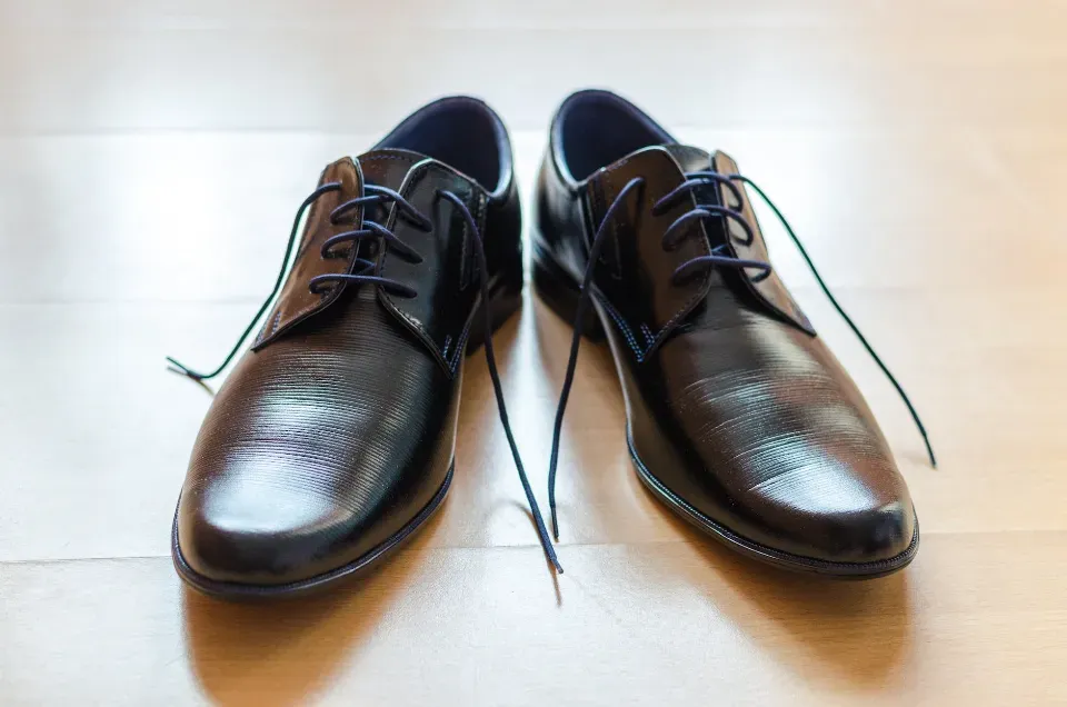 How to Properly Clean Leather Shoes to Keep Them Last Longer?