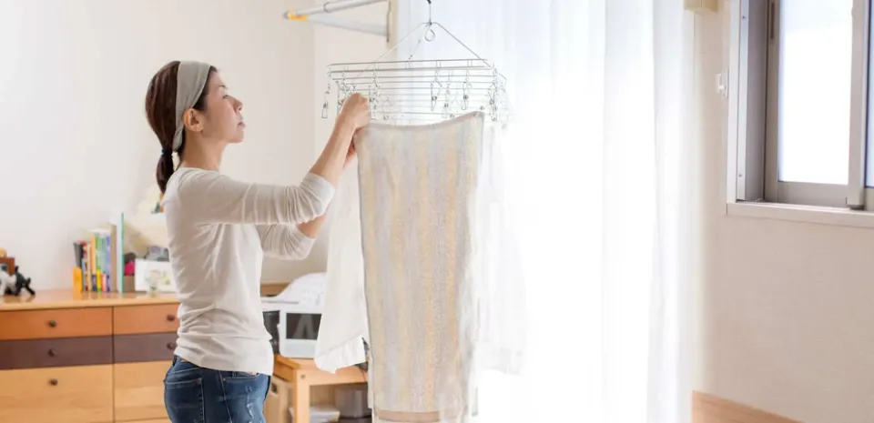 How to Dry Clothes Indoors in the Winter? 12 Tips