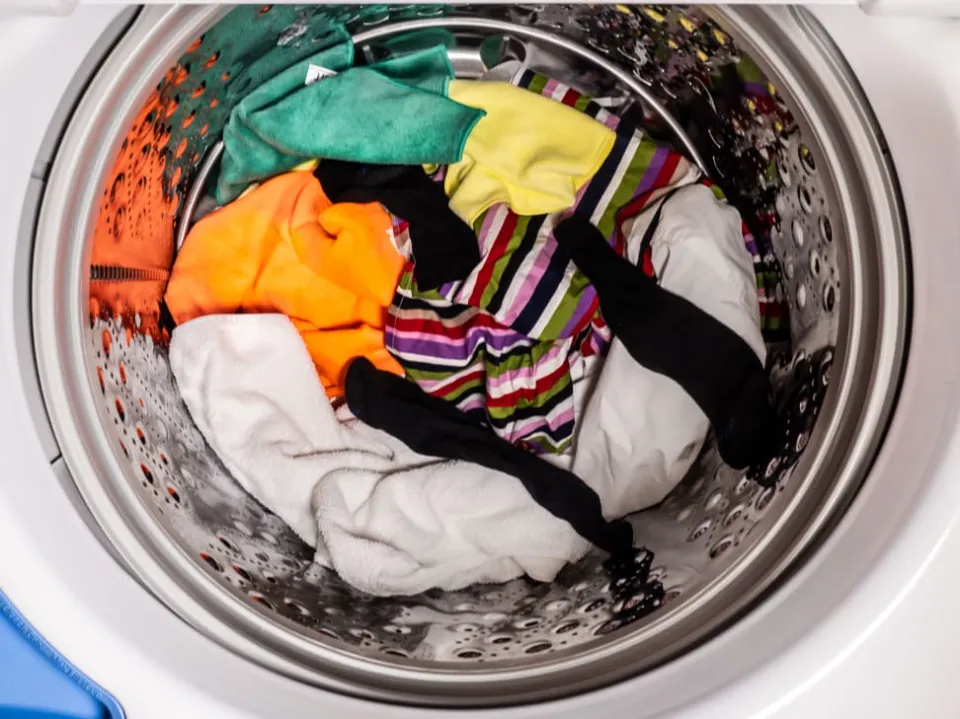How to Separate Clothes for Washing? Laundry Sorting Guide